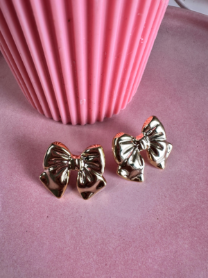 Classic Gold Bow Studs 🎀🌟