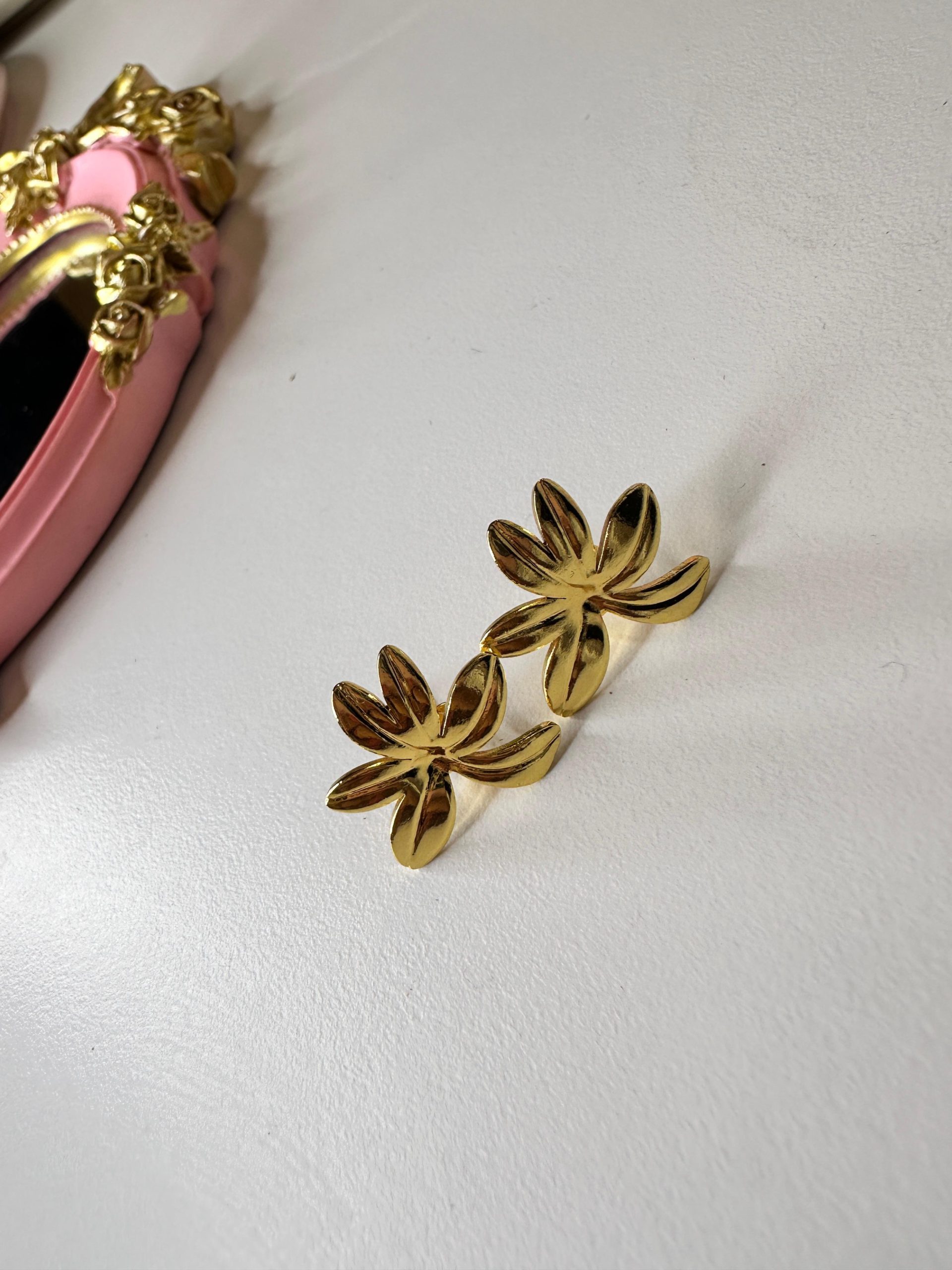 Petal Statement Studs 🌼