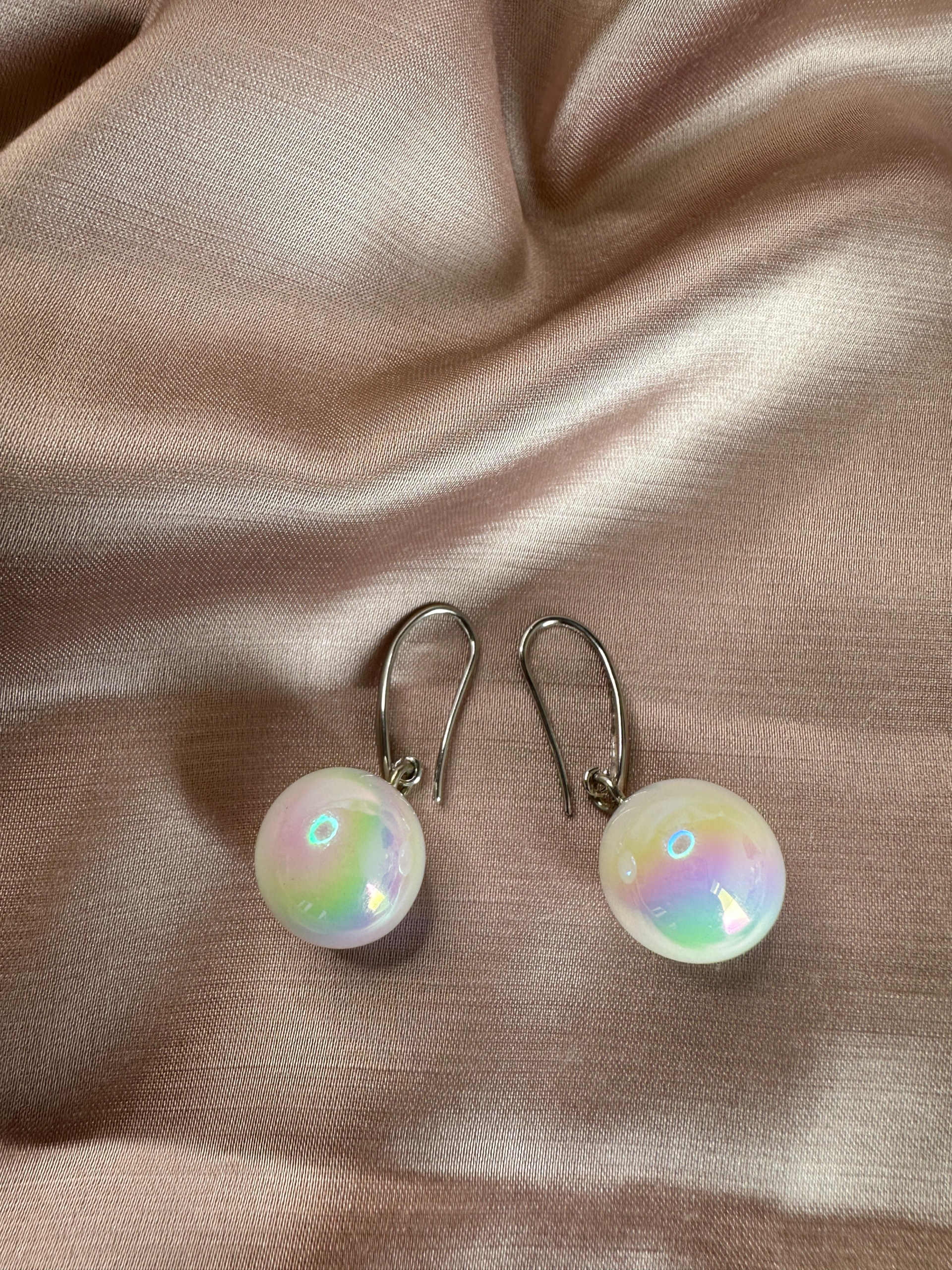Iridescent Pearl Glow Drops 🌈🌸