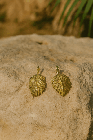 🍂 Golden Leaf Drop Earrings