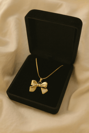 🎀 Golden Bow Pendant Necklace