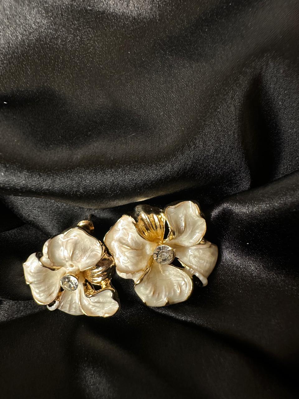 Minakari Floral Stud Earrings